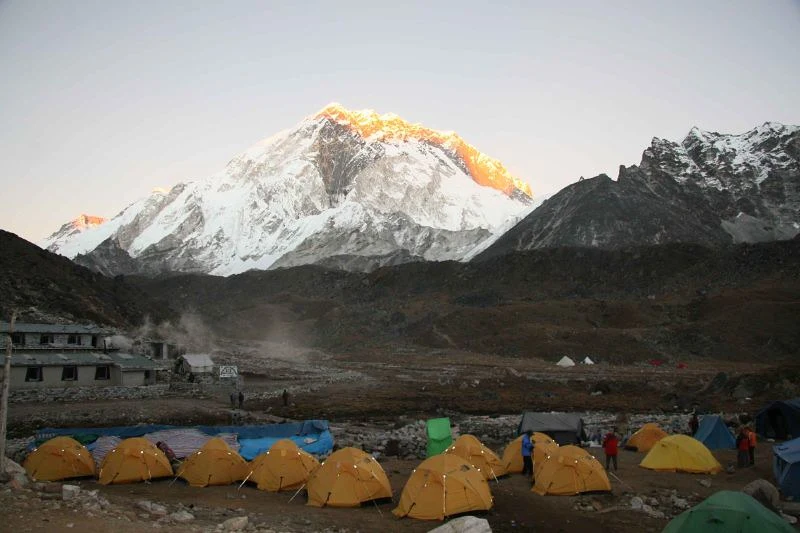 lobuche-peak-camp-accommodation