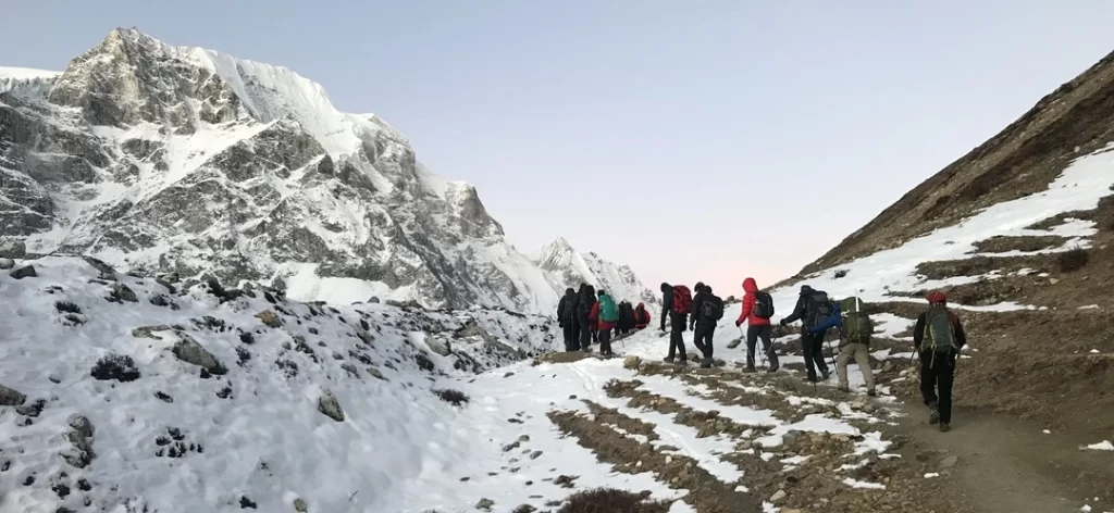 mount-manaslu-route-and-trekking