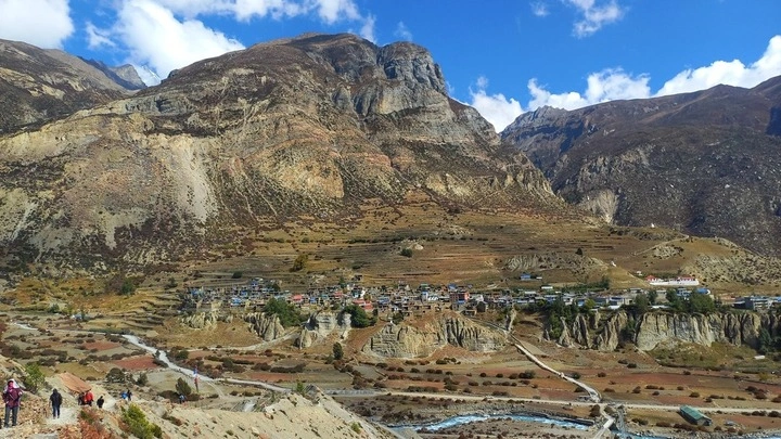 manang-valley-annapurna-circuit-trek