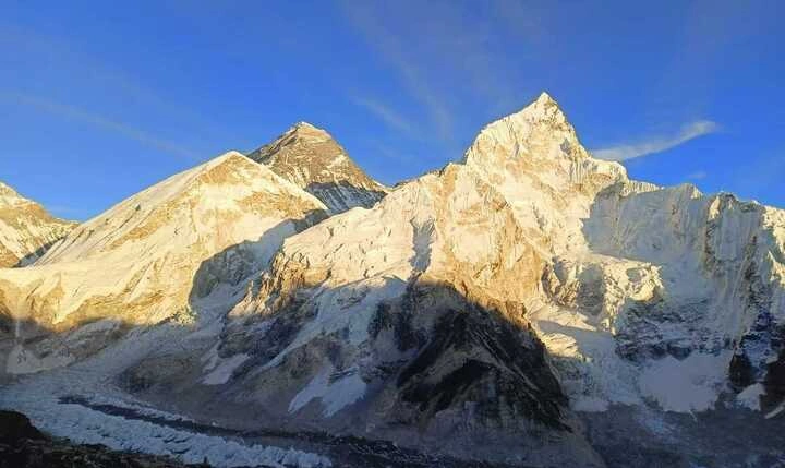 sunset-view-from-kalapatthar