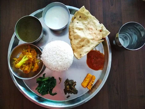 daal-bhat-food-on-the-everest-base-camp-trek