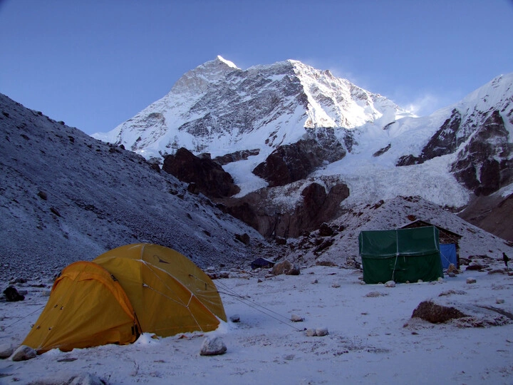 Top 5 Base Camps in Nepal: Where Every Trekker’s Dream Begins 6 makalu-base-camp-nepal